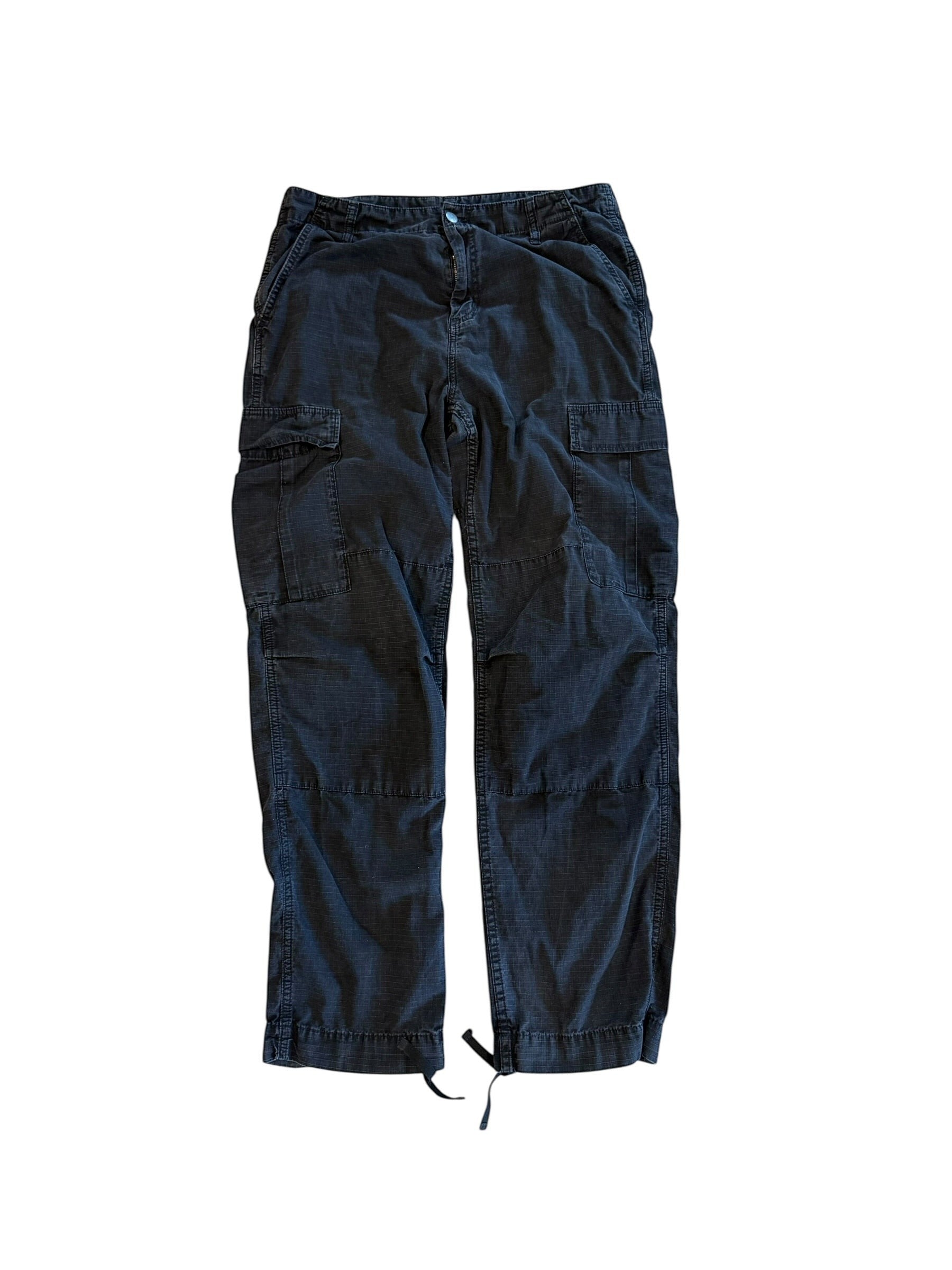 Archive No. 9 black regular fit cargo pants, 33/32 waist, durable lightweight fabric, multi-pocket design.