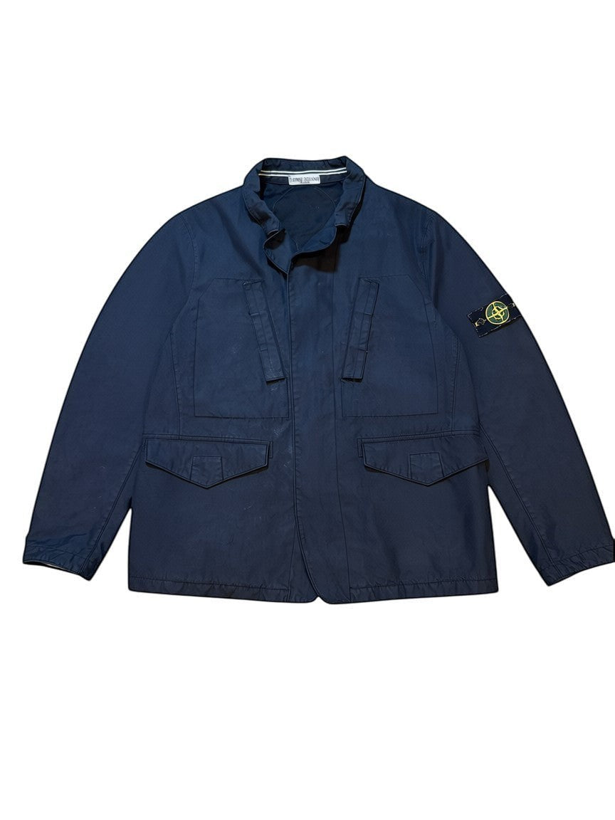 Archive No. 9 black Stone Island Harrington jacket with down filling and velvet lining. Classic fit with two chest pockets and two hip pockets.