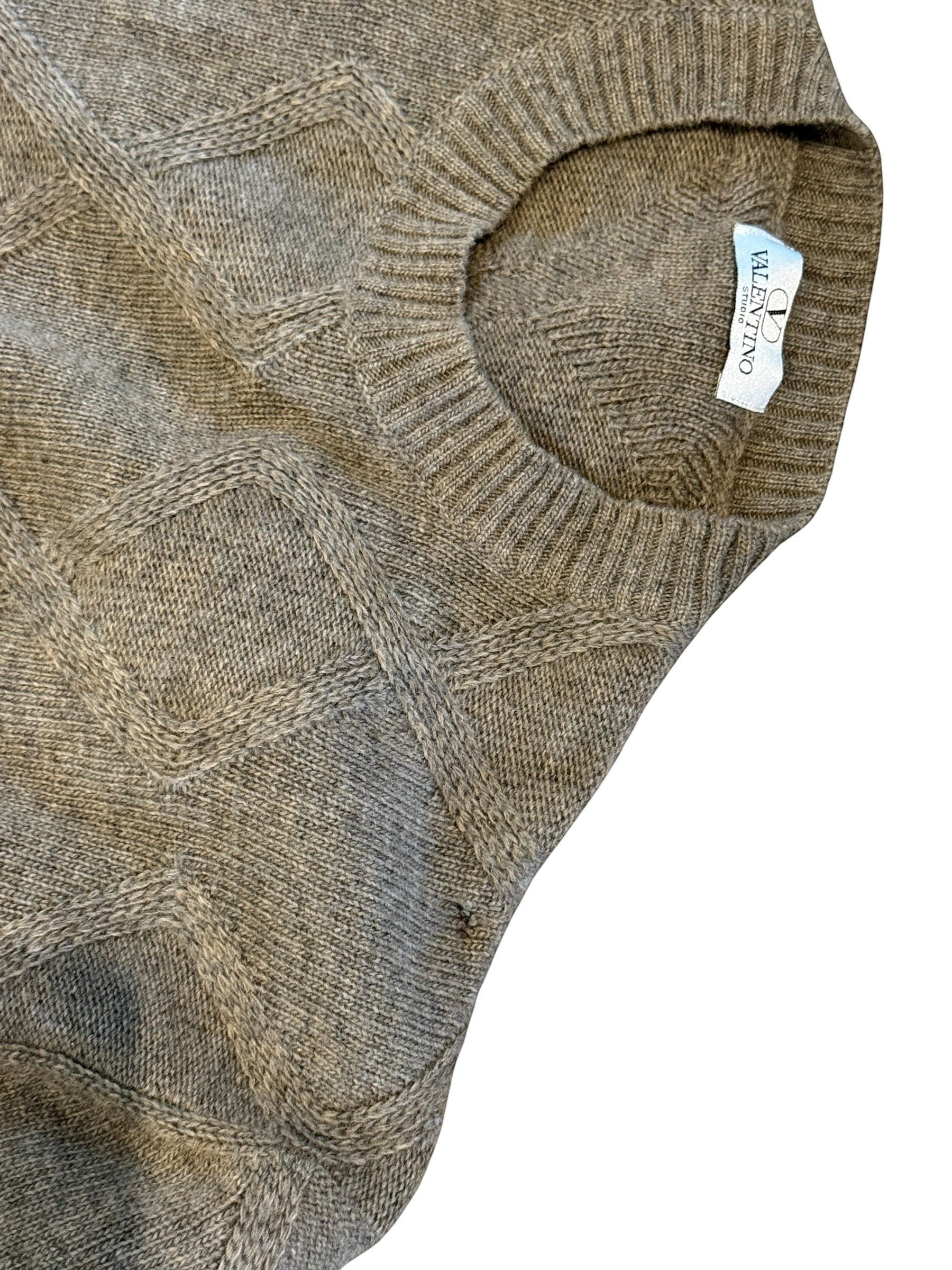 Archive No. 9 Valentino brown cashmere Knit Jumper with diamond pattern, size XL. Features a crew neck and ribbed trim.