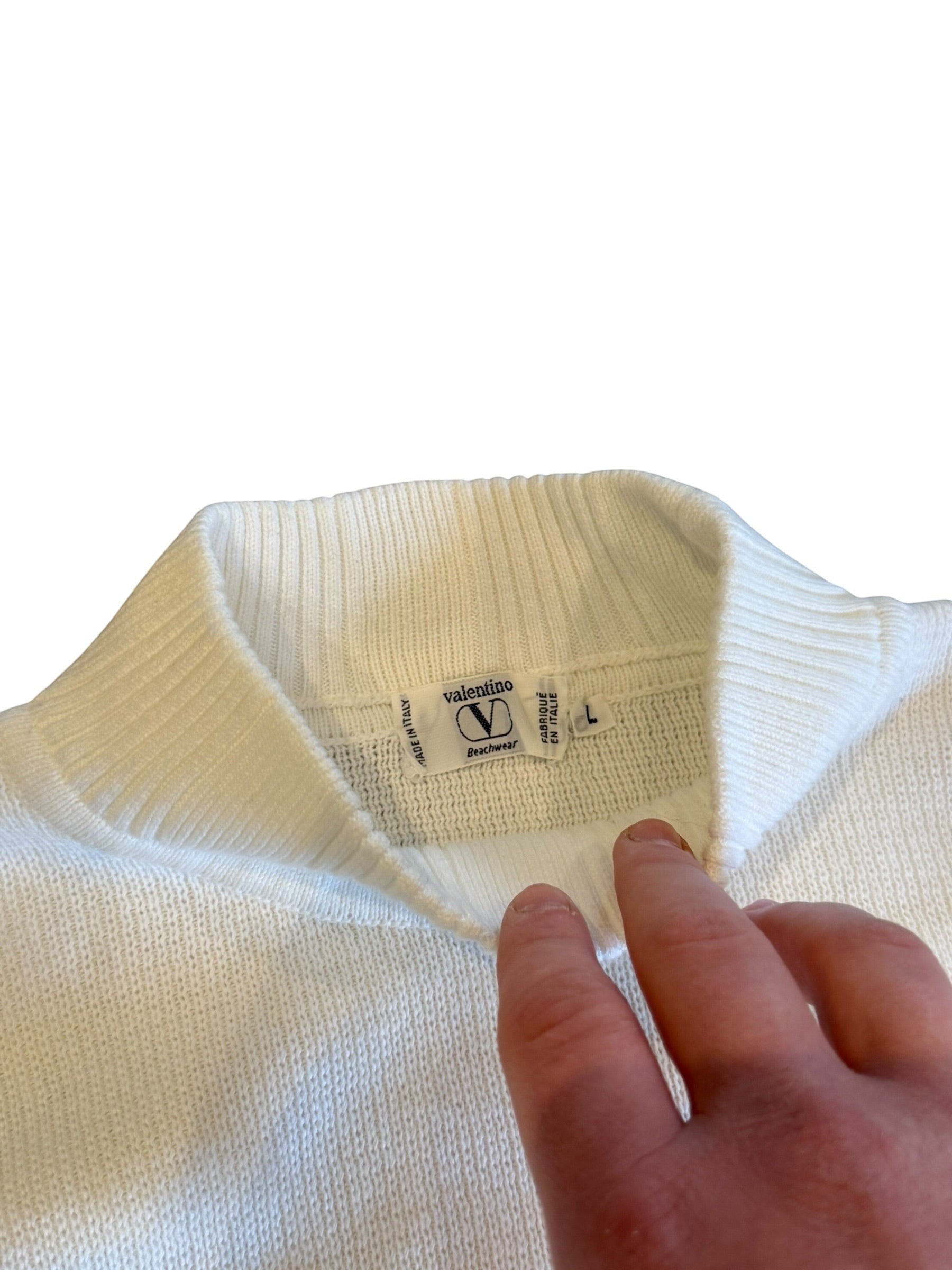 Archive No.9 Valentino white Knit Jumper, size L, with a crew neck and ribbed trim.